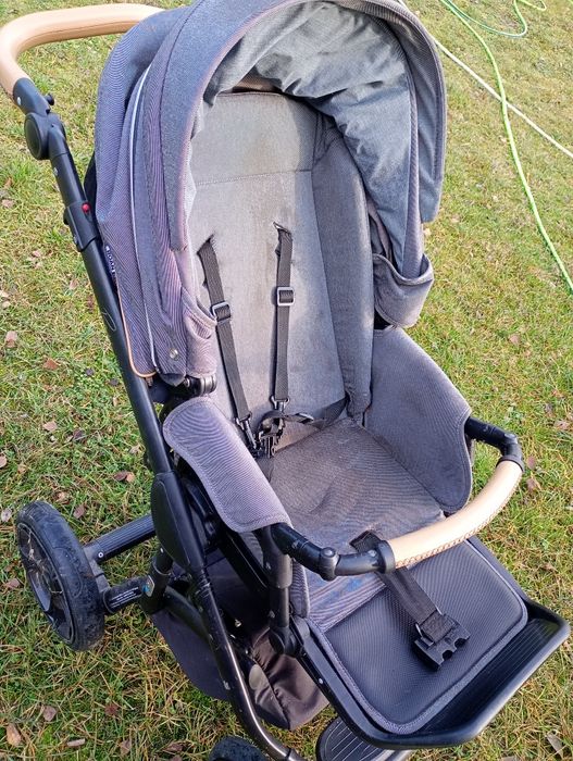 Wózek spacerówka dla niemowlaka