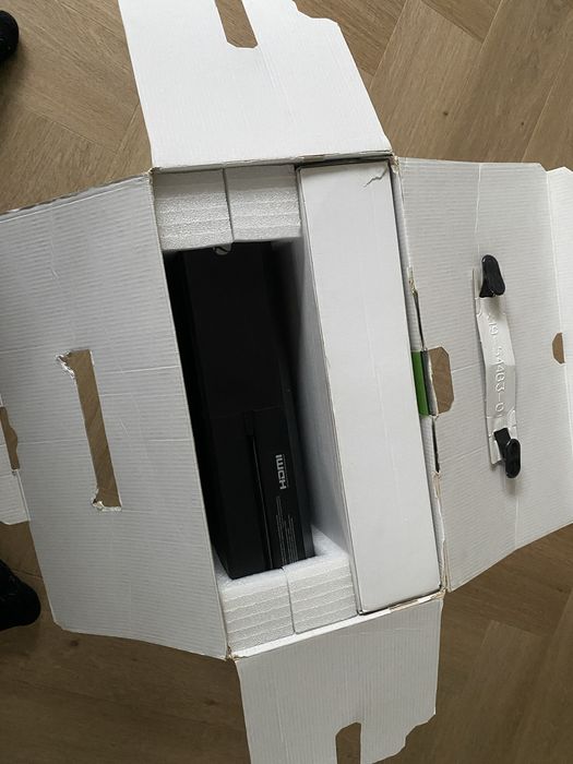 Xbox One 500Gb + Kinect + 15 gier