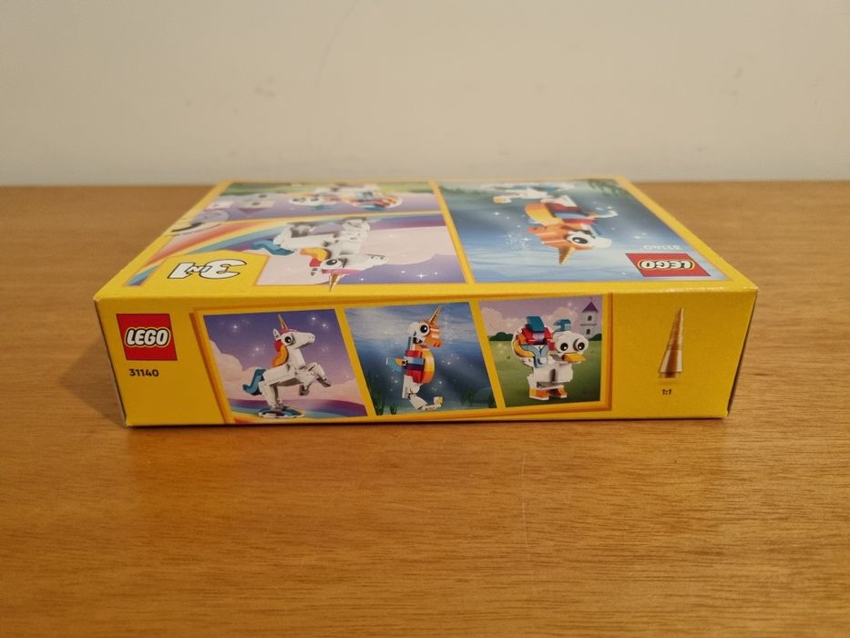 LEGO Creator 3-in-1  Unicórnio Mágico