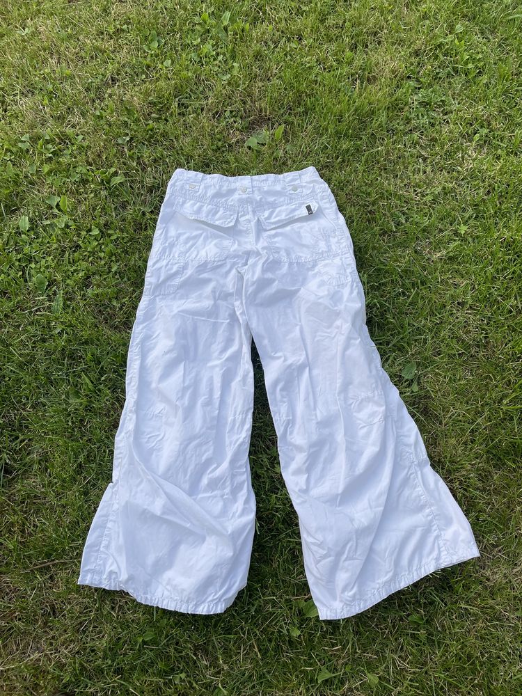 White cargo pants vintage