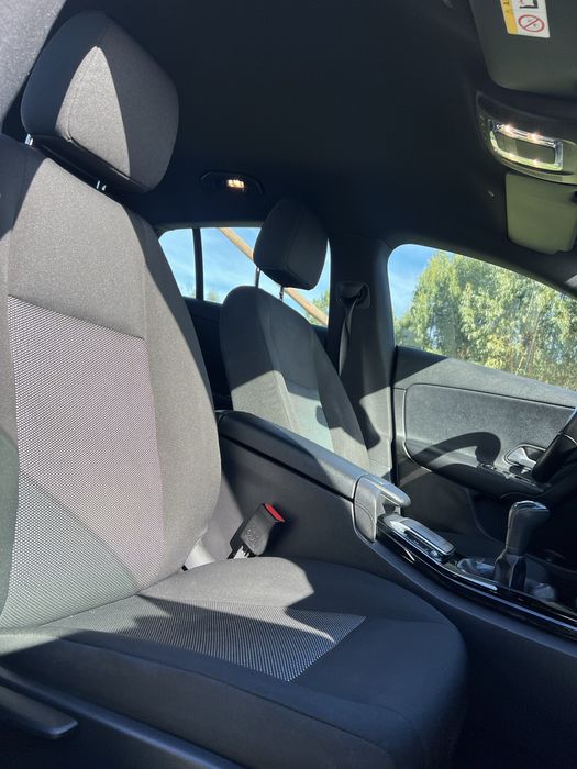 Mercedes-Benz 180 d Shooting Brake Nacional km 52 mil ano 2020