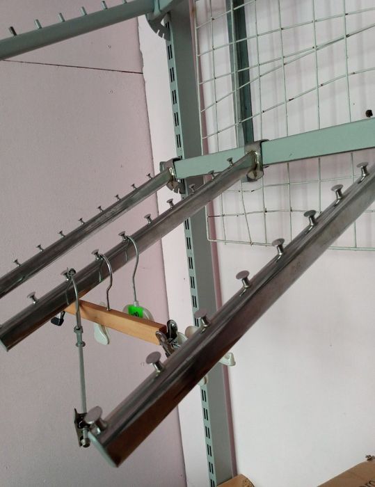 Кронштейн флейта, сетка. торговое оборудование, гусак, сопилки. Стол.