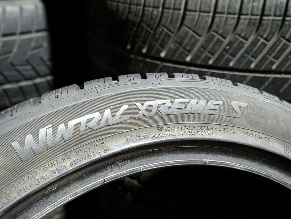Шини зимові 235 40 r 18 Vredestein резина колеса gtyres