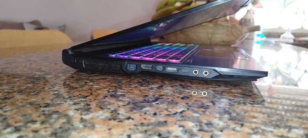 Portátil MSI GE75 Raider 8RF – i7 / 16GB / 8GB GPU / 1.3TB