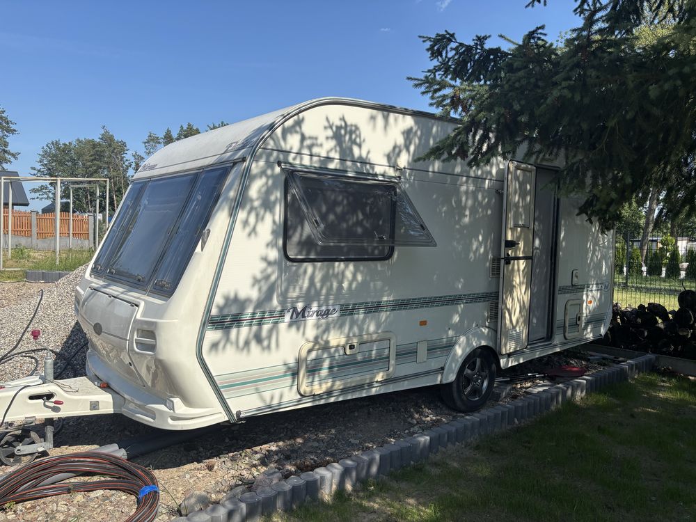 Ładna zadbana przyczepa Coachman Mirage 450/2