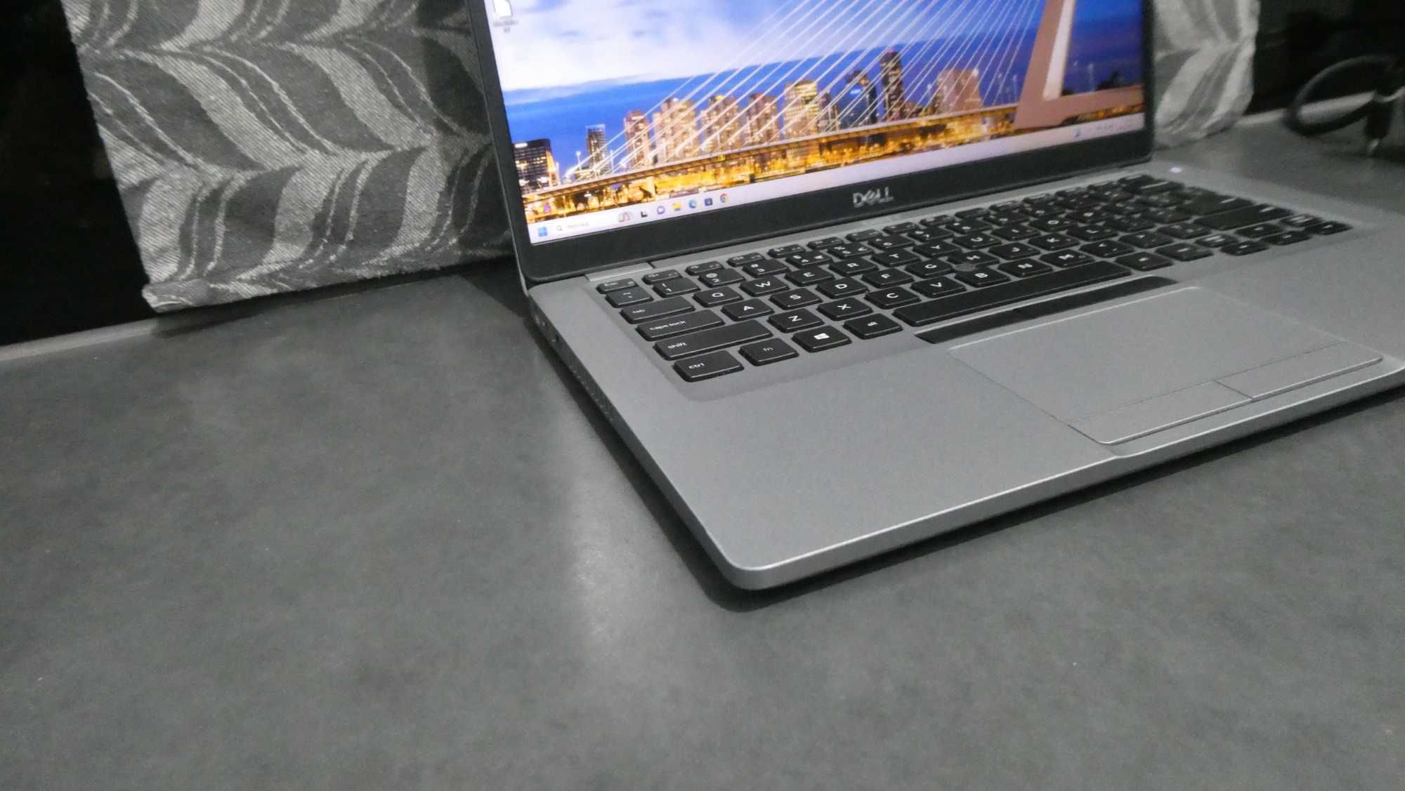 Laptop Dell Latitude 5410 / i5 vPRO 10 gen / 8GB DDR4 / 256GB SSD