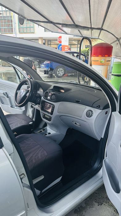 Carro para dia a dia em bom estado nada a fazer