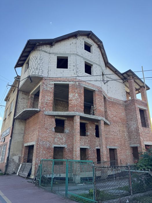 Продається нерухомість