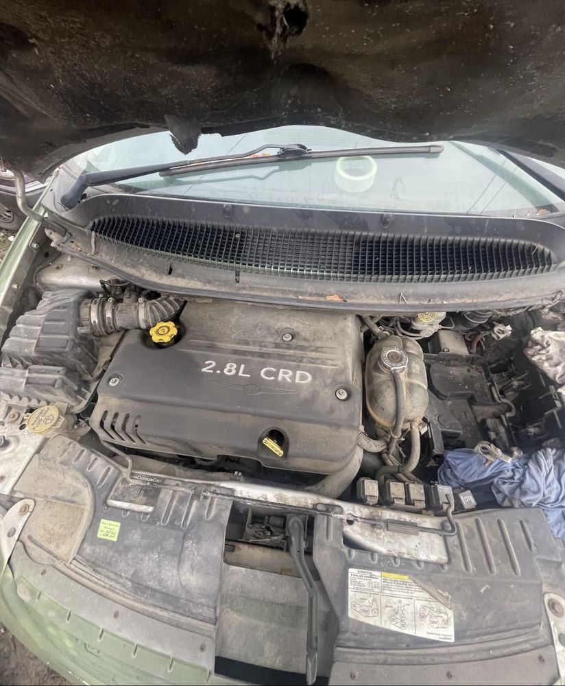 Двигун по заечастинах Chrysler Voyager 2.5 2.8 crd форсунки тнвд турбі