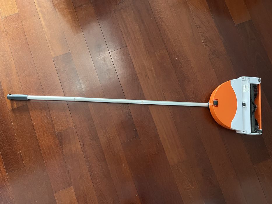 Aspirador vertical Silvercast a bateria