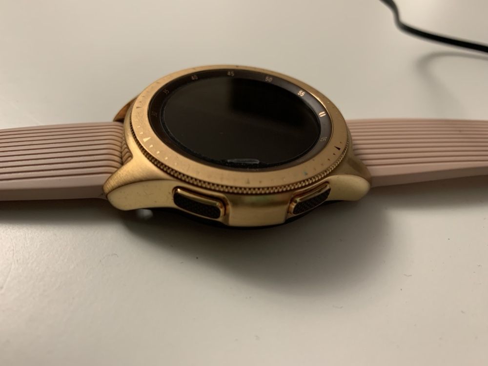 Продам часы Samsung 42 mm gold