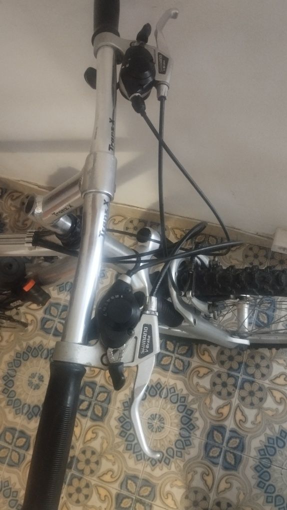 Bicicleta Shimano aro 26 alumínio