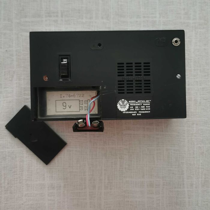 Rádio antigo Neywa-401