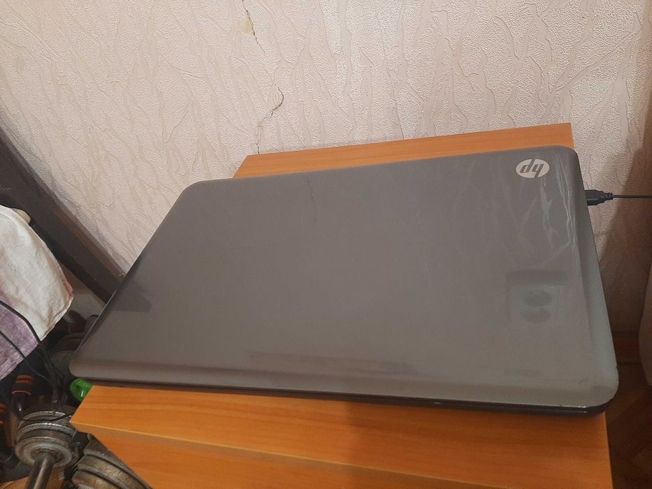 HP Pavilion g7 series 17.3''