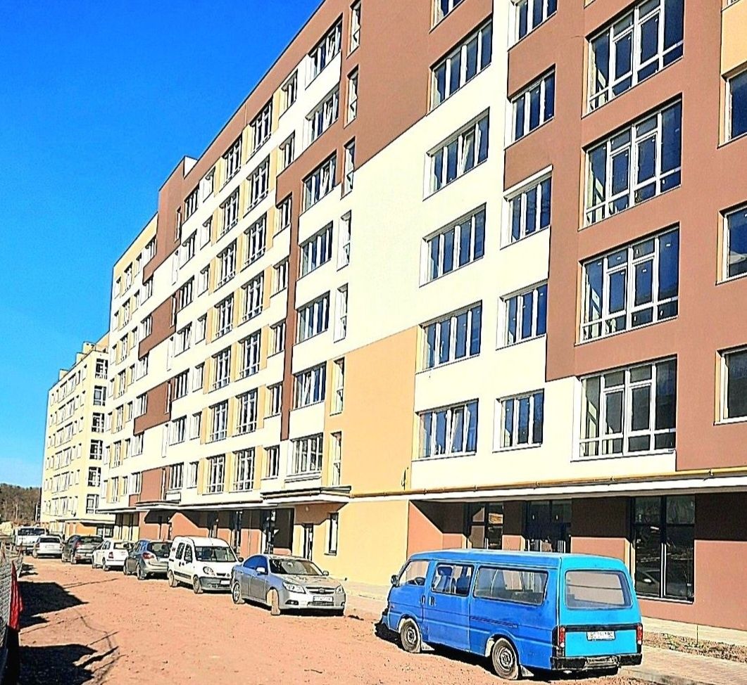 Продаж 2 кімнатна квартира 65 м.кв. новобуд Дубляни власник.
