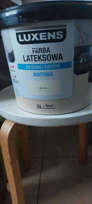 Farbę lateksową do scian