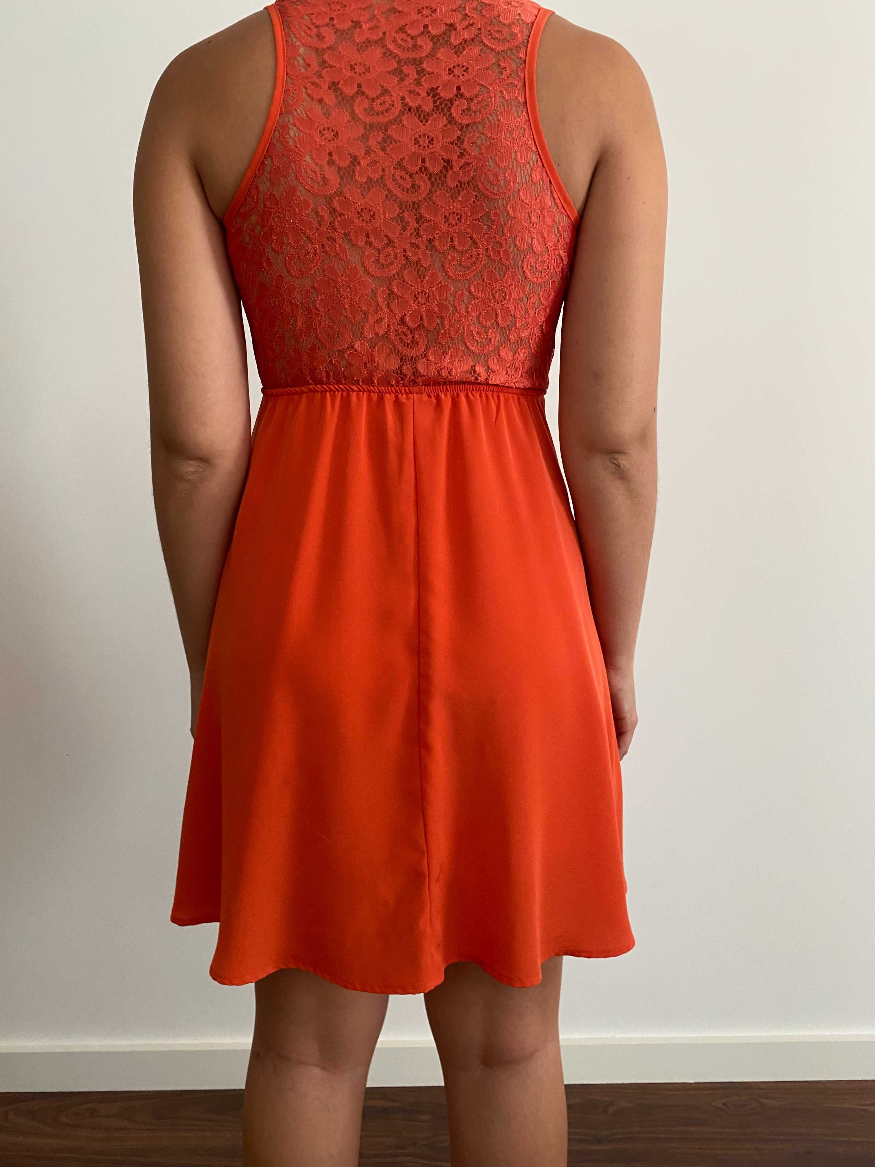 Vestido Stradivarius cor de laranja