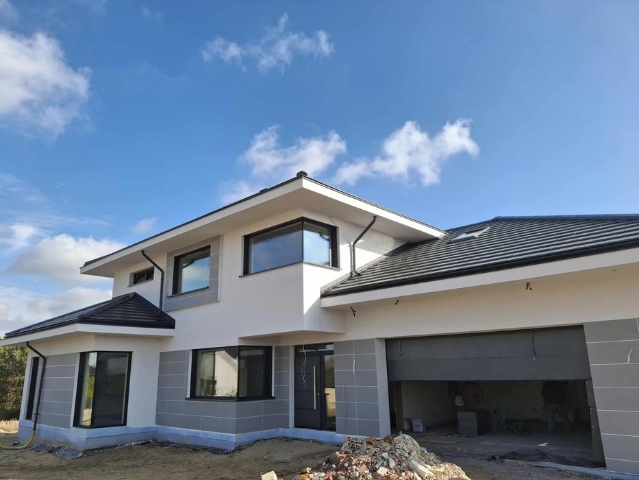 Elewacje Docieplenia Ocieplenia Adaptacja Poddaszy Wykończenia Wnętrz