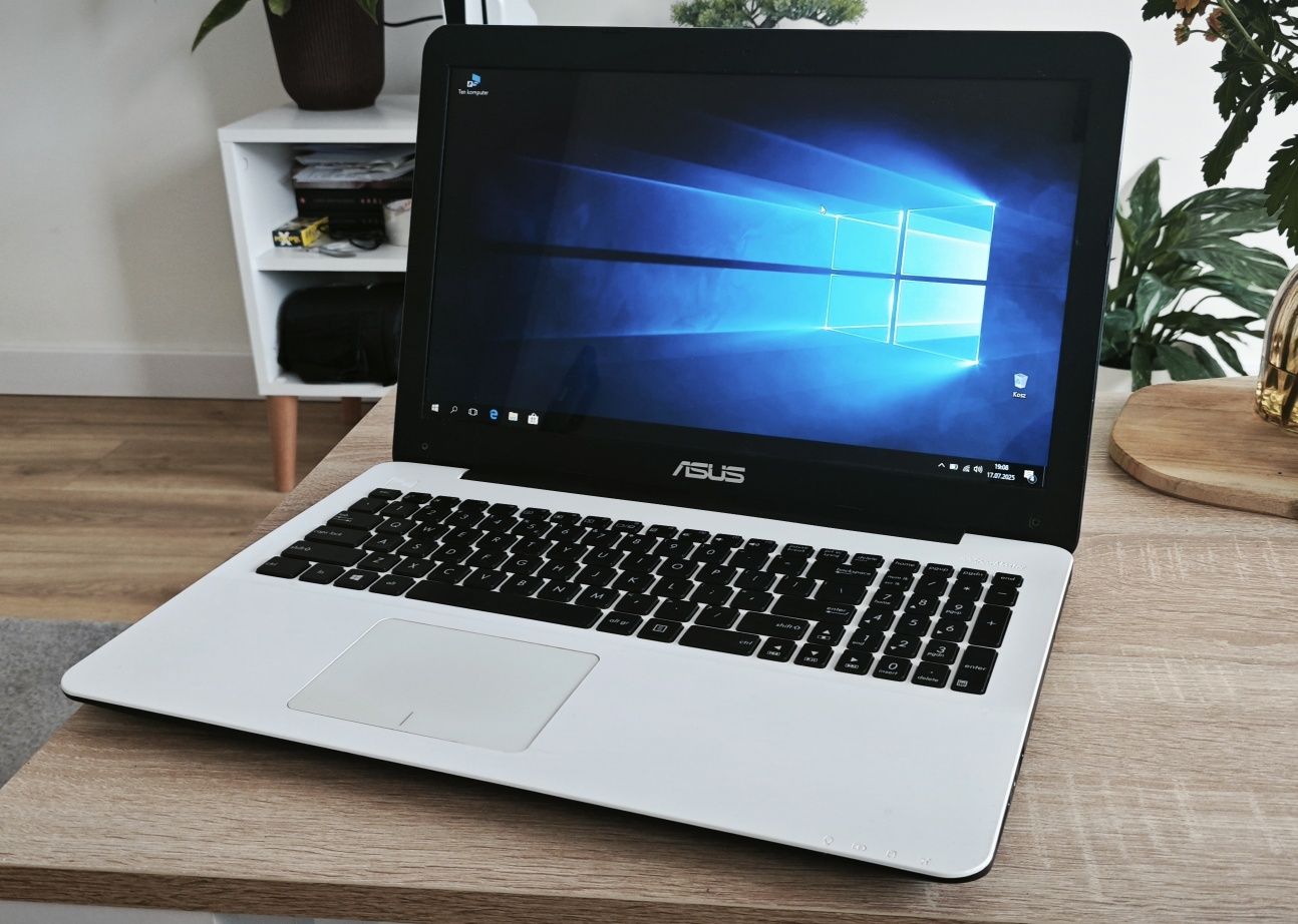Laptop ASUS X555L Intel Core i5 12 GB Ram Nowy Dysk SSD 512 GB