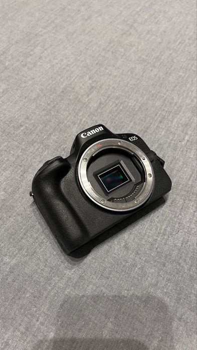 Canon R50 + 2 Lentes (18-45, 55-210) Como Nova