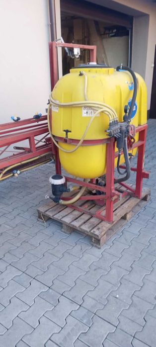 opryskiwacz 400l, rozrzutnik
