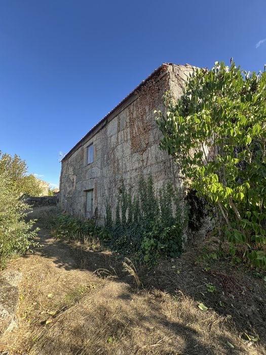 Casa em Pedra para Venda | Travancinha – Seia