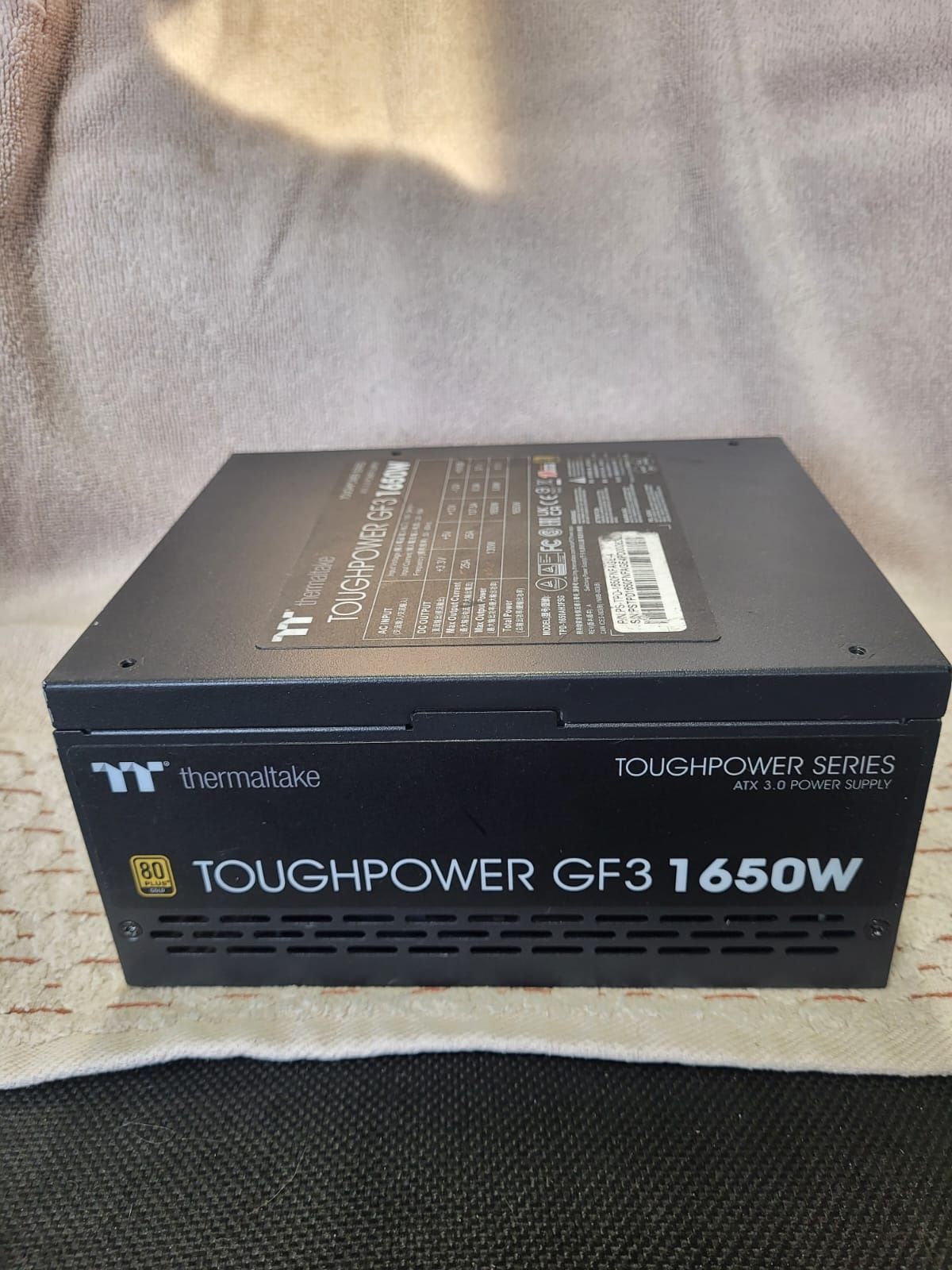 Блок живлення Thermaltake TOUGHPOWER GF3 1650W