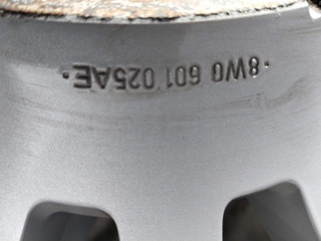 Felgi aluminiowe 17 cali 5x112 et 29 Audi A3 A4 A5 A6