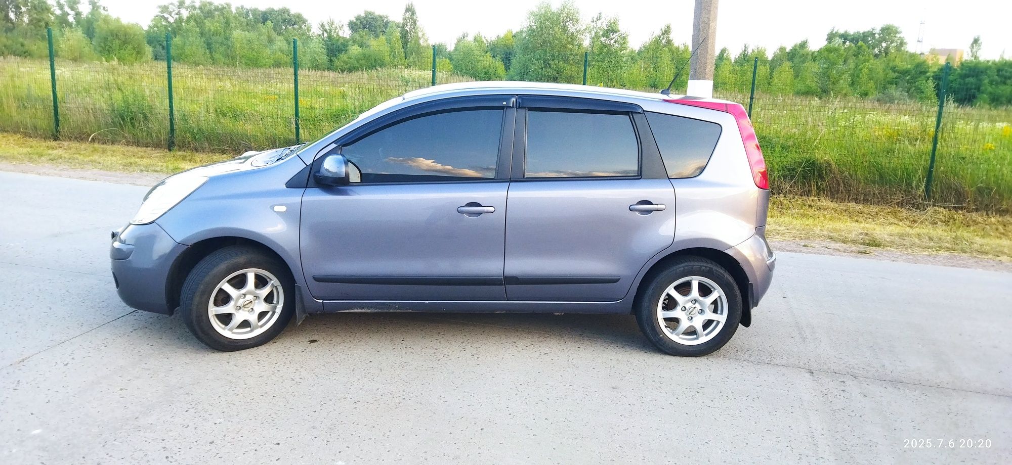 Продам автомобіль Нисан Ноте 2007р.в