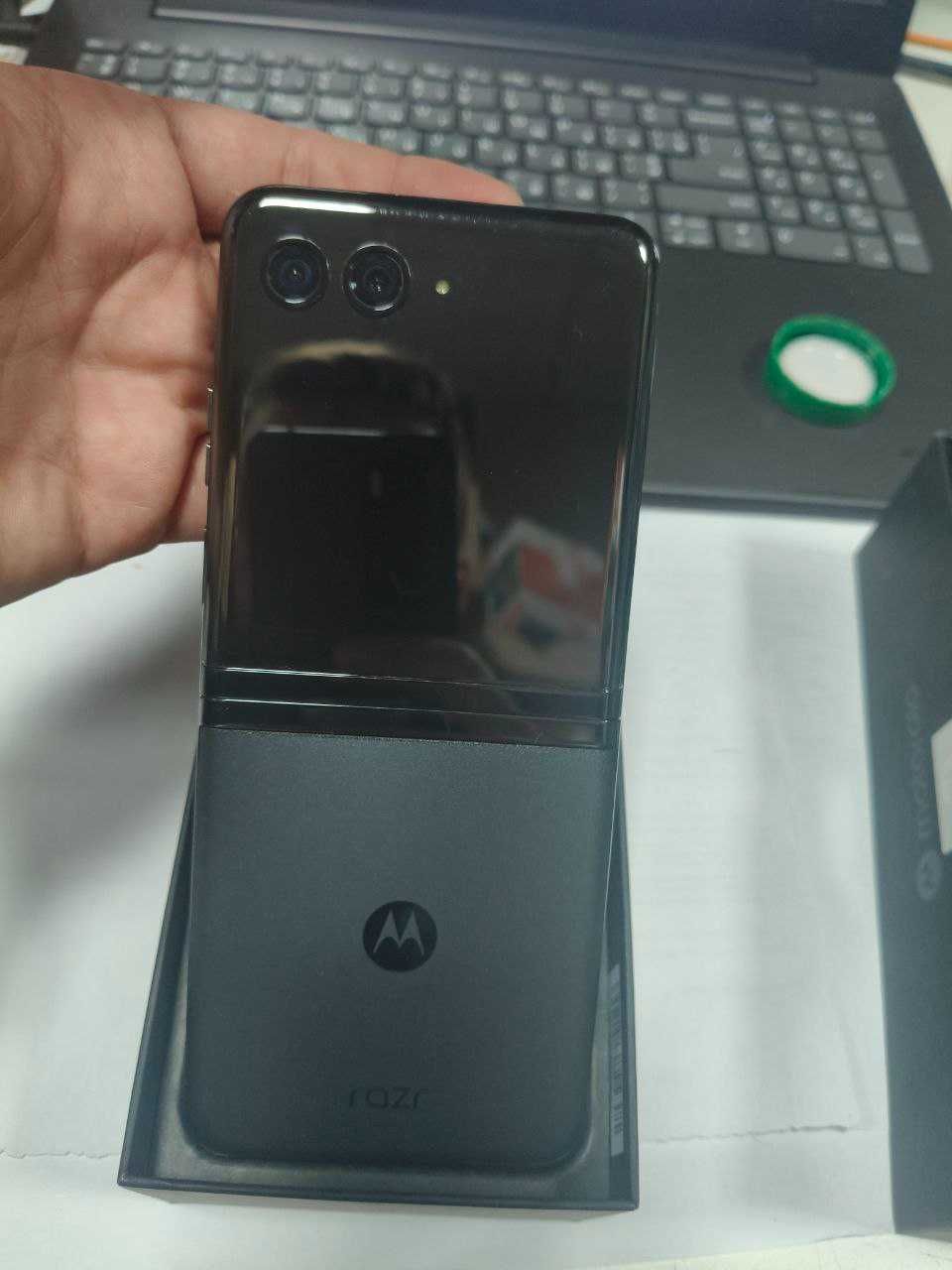 Телефон Moto Razr 40 Ultra 8/256 Infinite Black