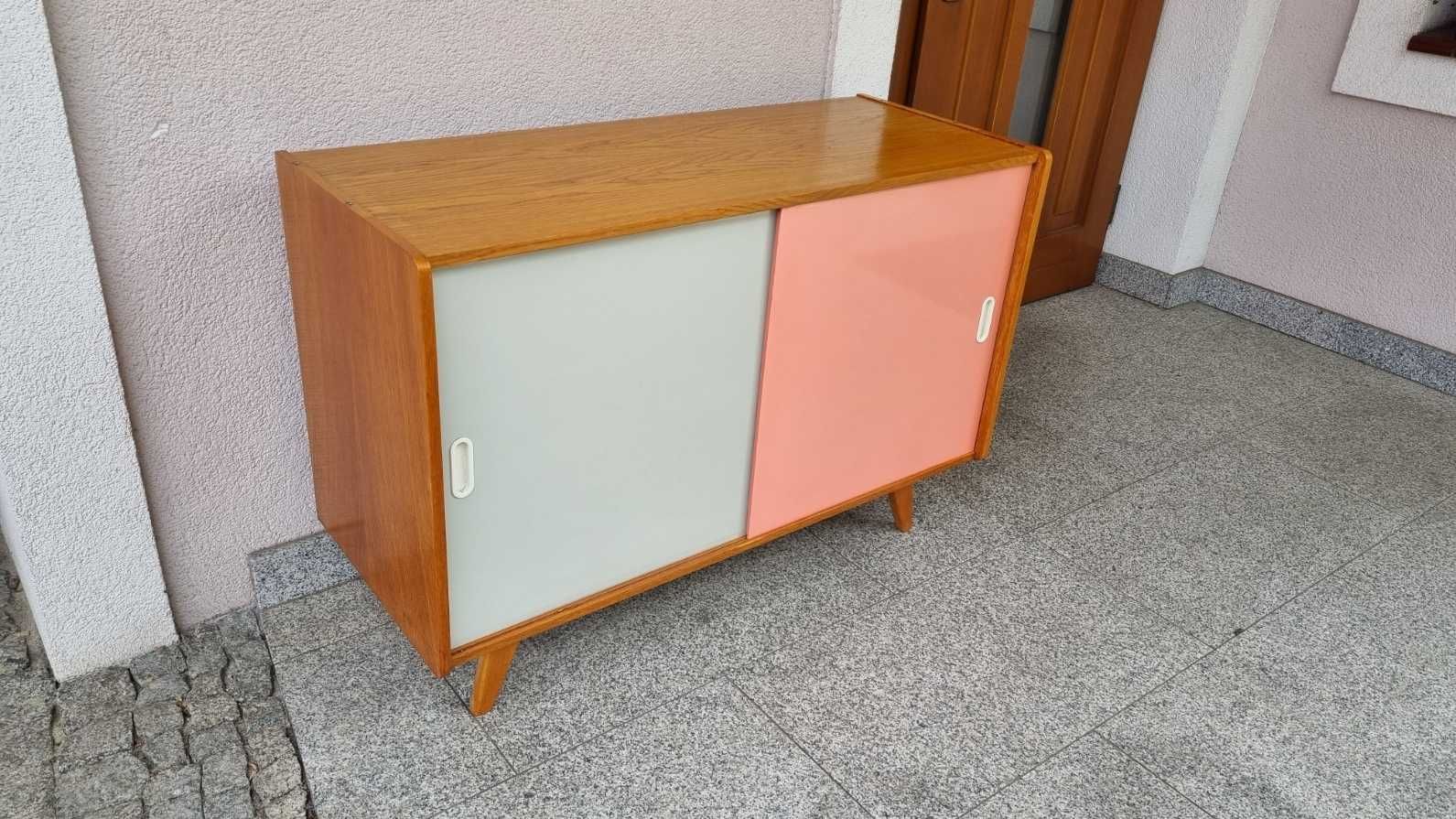 Komoda Vintage Design PRL U-452 Jiroutek lata 60 Czechosłowacja