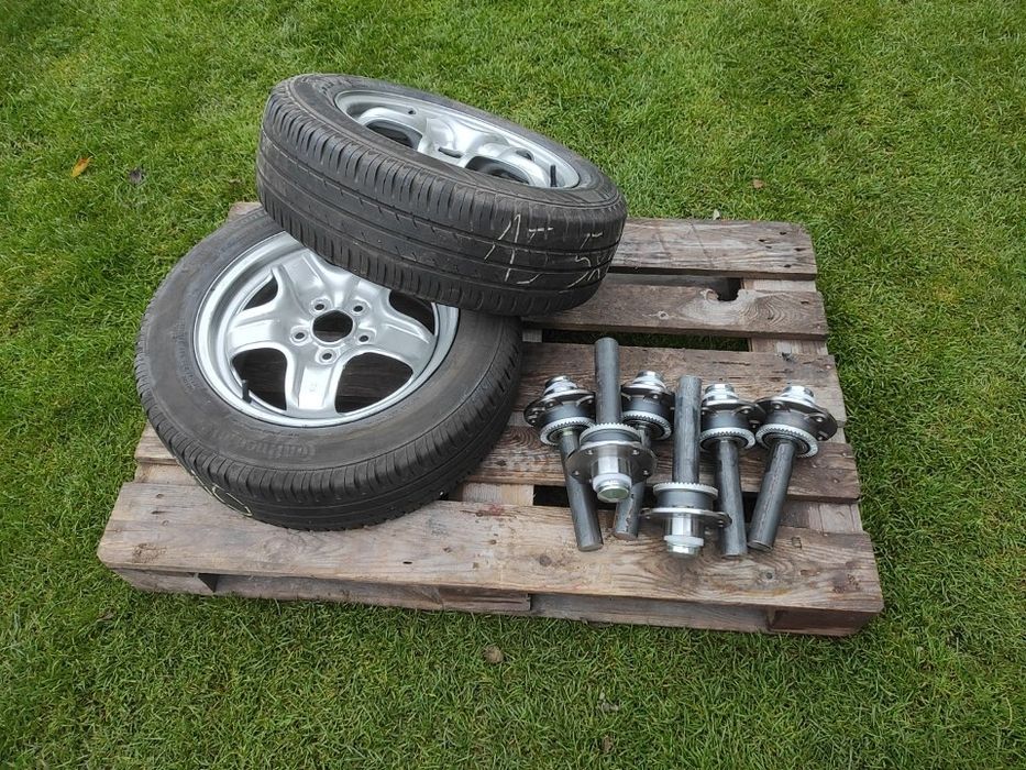 Piasta do przyczepki rolniczej kola piasty koło 5x110 oś dwukolka