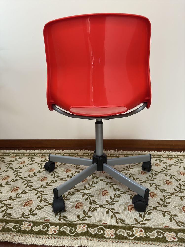 Cadeira de Secretaria ikea para criança