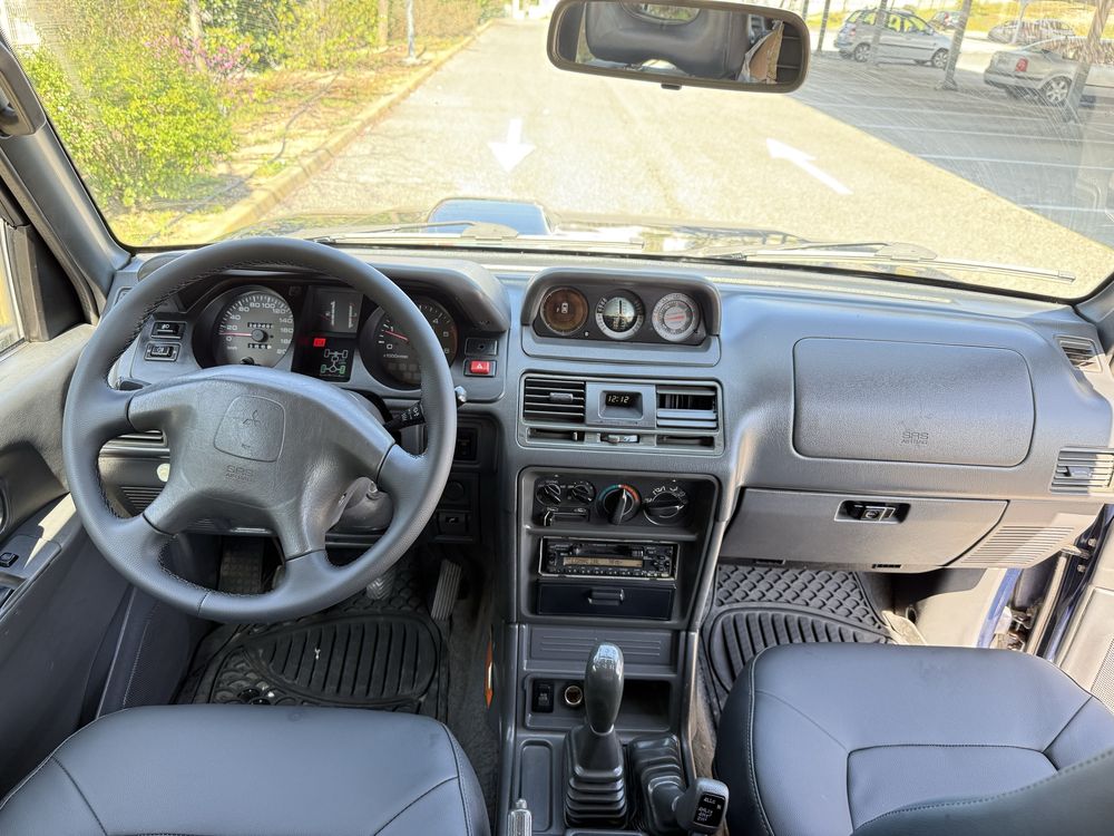 MITSUBISHI PAJERO - 2.8 L Cilindrada - COMO NOVO