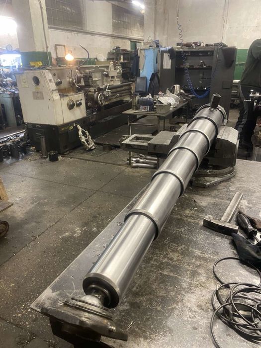 Гідроциліндр циліндр шток до автотракторноі техніки ремонт