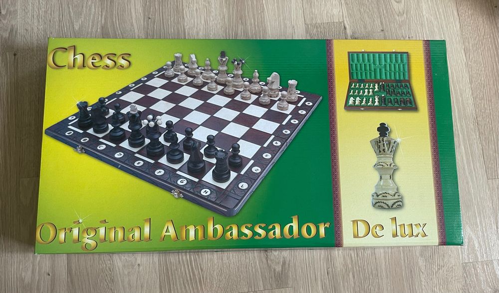 Дерев’яні шахи Амбасадор де Люкс