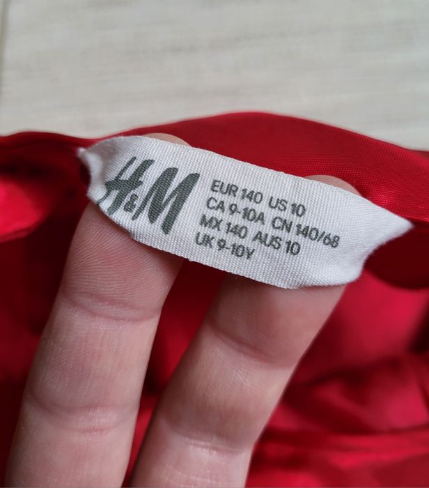 wizytowa, tiulowa, balowa sukienka na szerokich ramiączkach H&M 140