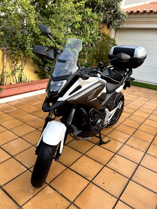 Honda NC750X 2019 – Revisões na marca, equipada e impecável!