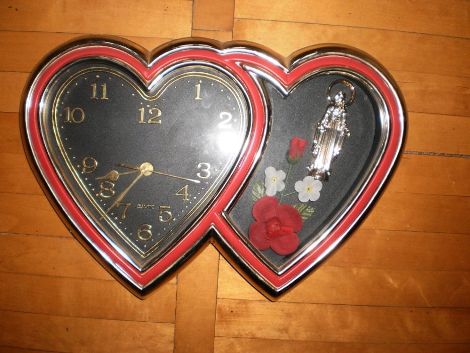 Продам настенные кварцевые часы