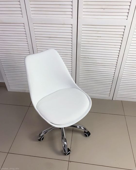 Стул мастера, кресло мастера, стул косметолога, стул для маникюра 487