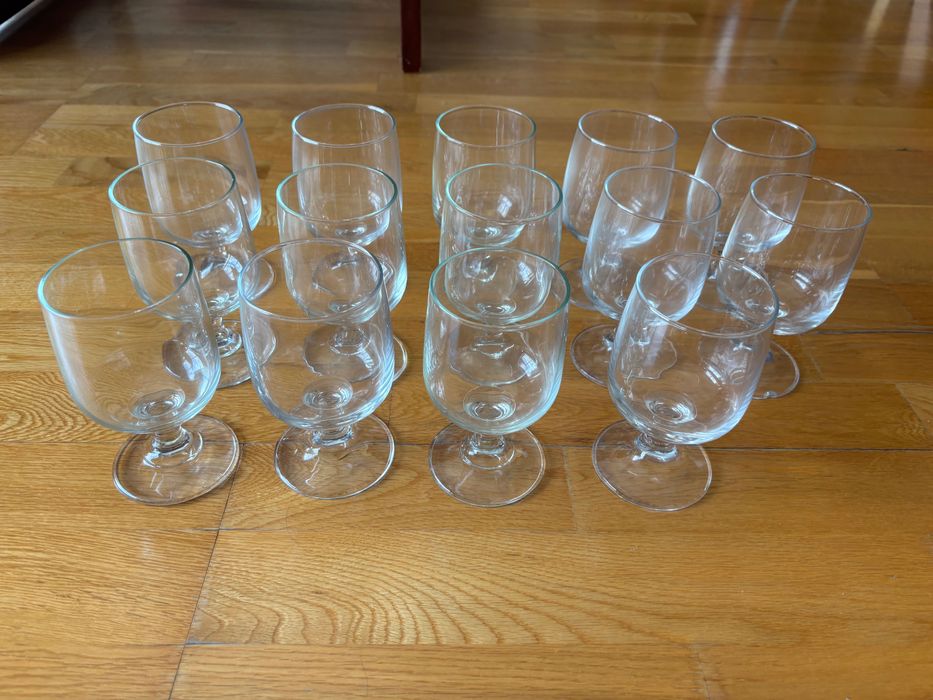 Conjunto de copos de agua