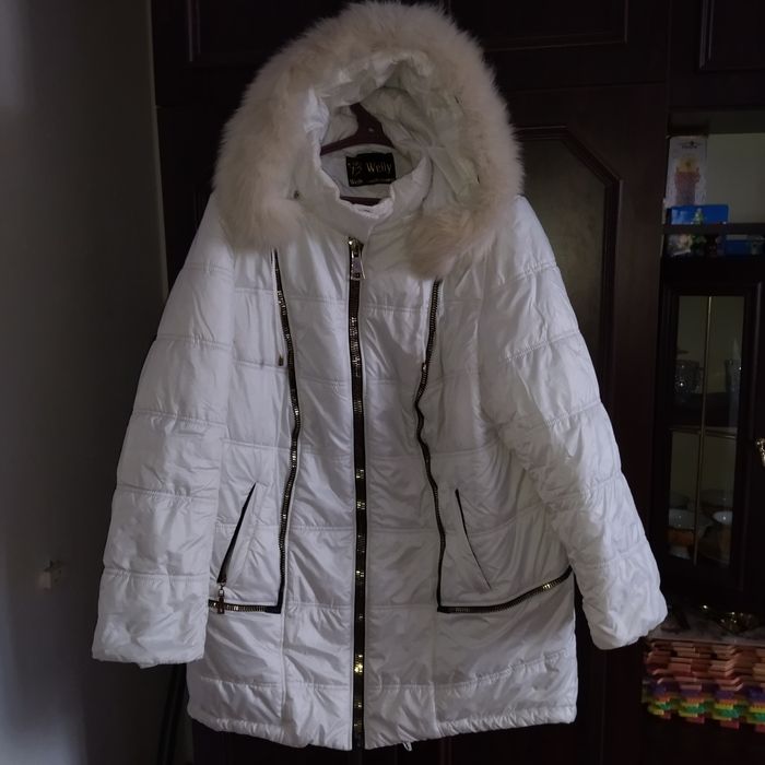 Жіноча  зимова куртка