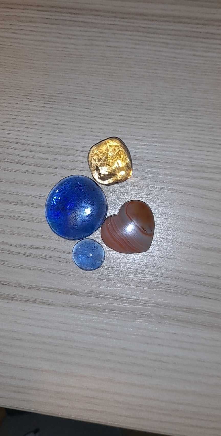 Minerały//kamienie szlachetne