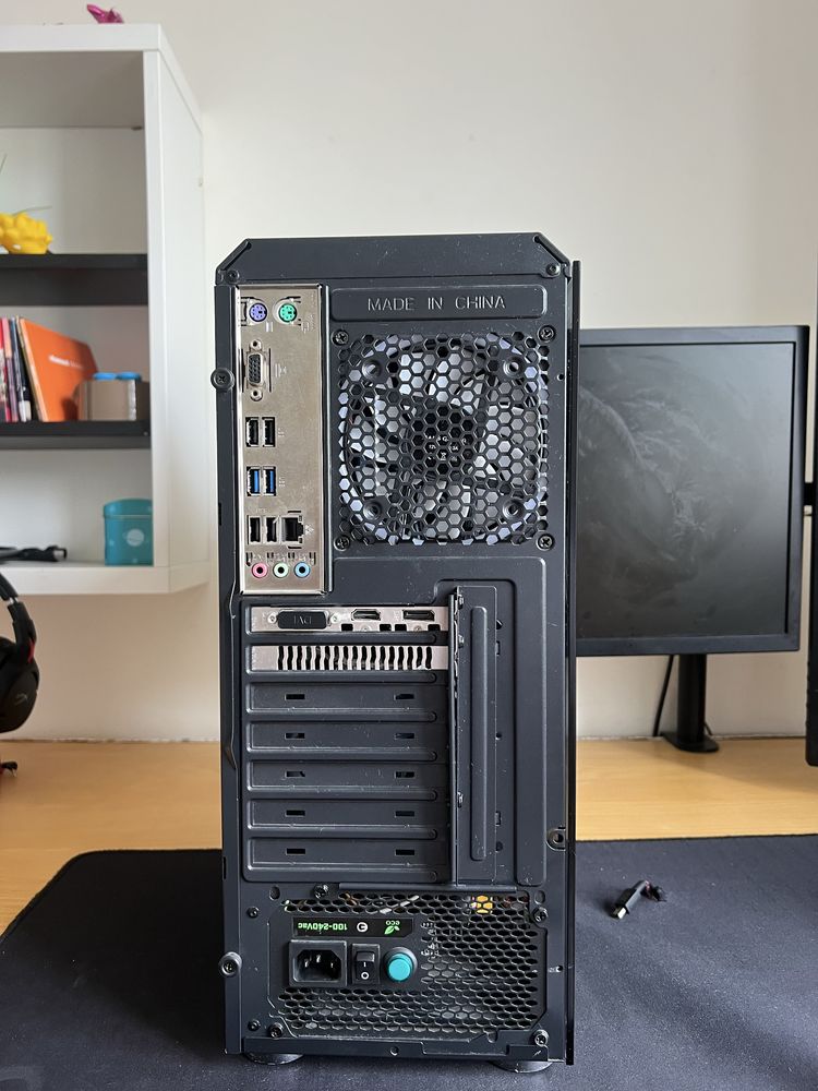 PC Gaming GTX 1660 Super, Intel Core i5 9400F, 32GB Ram