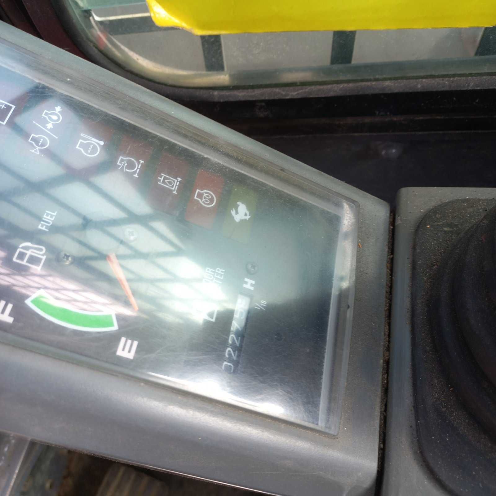Оренда міні навантажувача Київ та Україна Takeuchi TL120,  Японія
