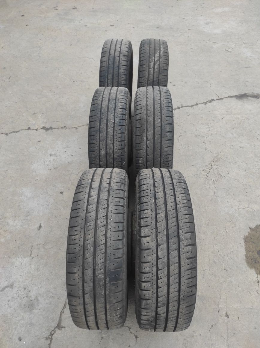 Продам диски з шинами 195/70R15C до спрінтера на спарці