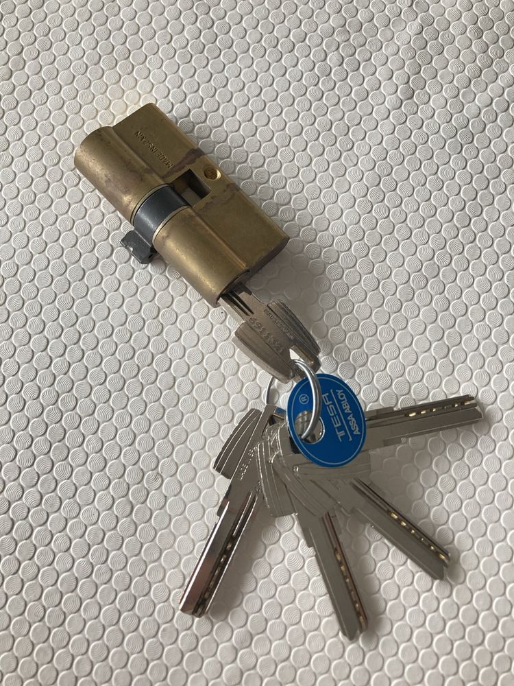 Canhão de fechadura de porta de segurança patenteado