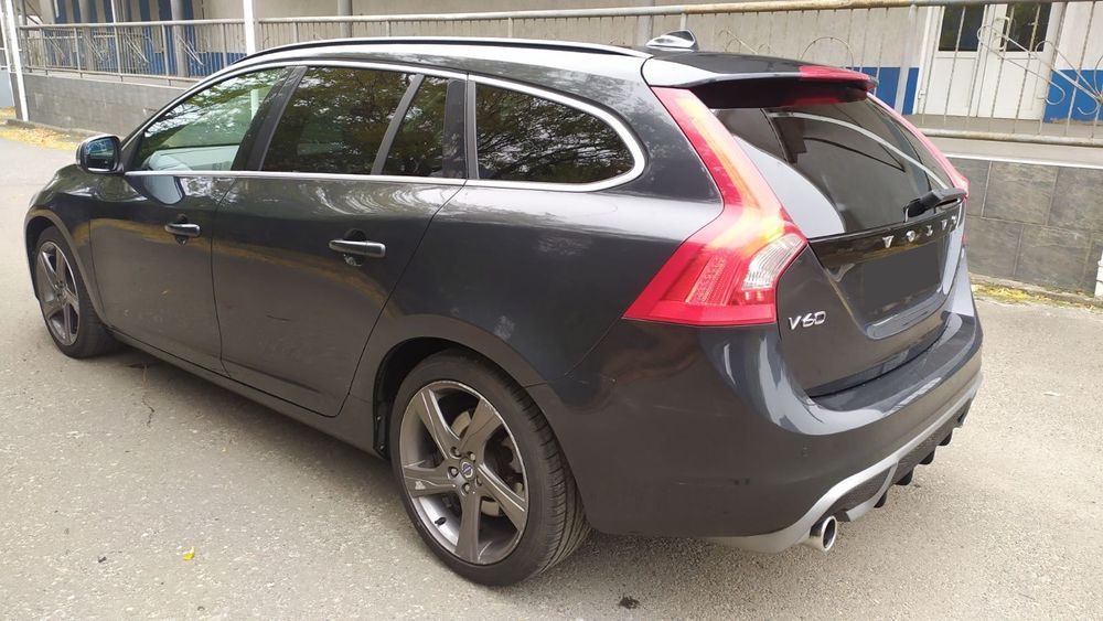 Розборка Вольво В60/С60 Volvo V60/S60 двигун D4162T/акпп DG9R7000AA