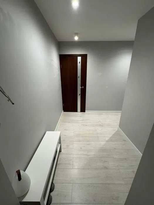 Продам 2к квартиру 52м2 Рабочая  Низ Правый берег Кирпичный дом