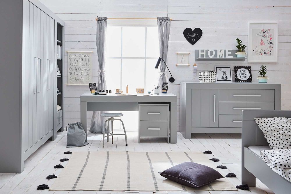 Zestaw mebli Pinio Calmo łóżko komoda szafa biurko stolik nocny regały